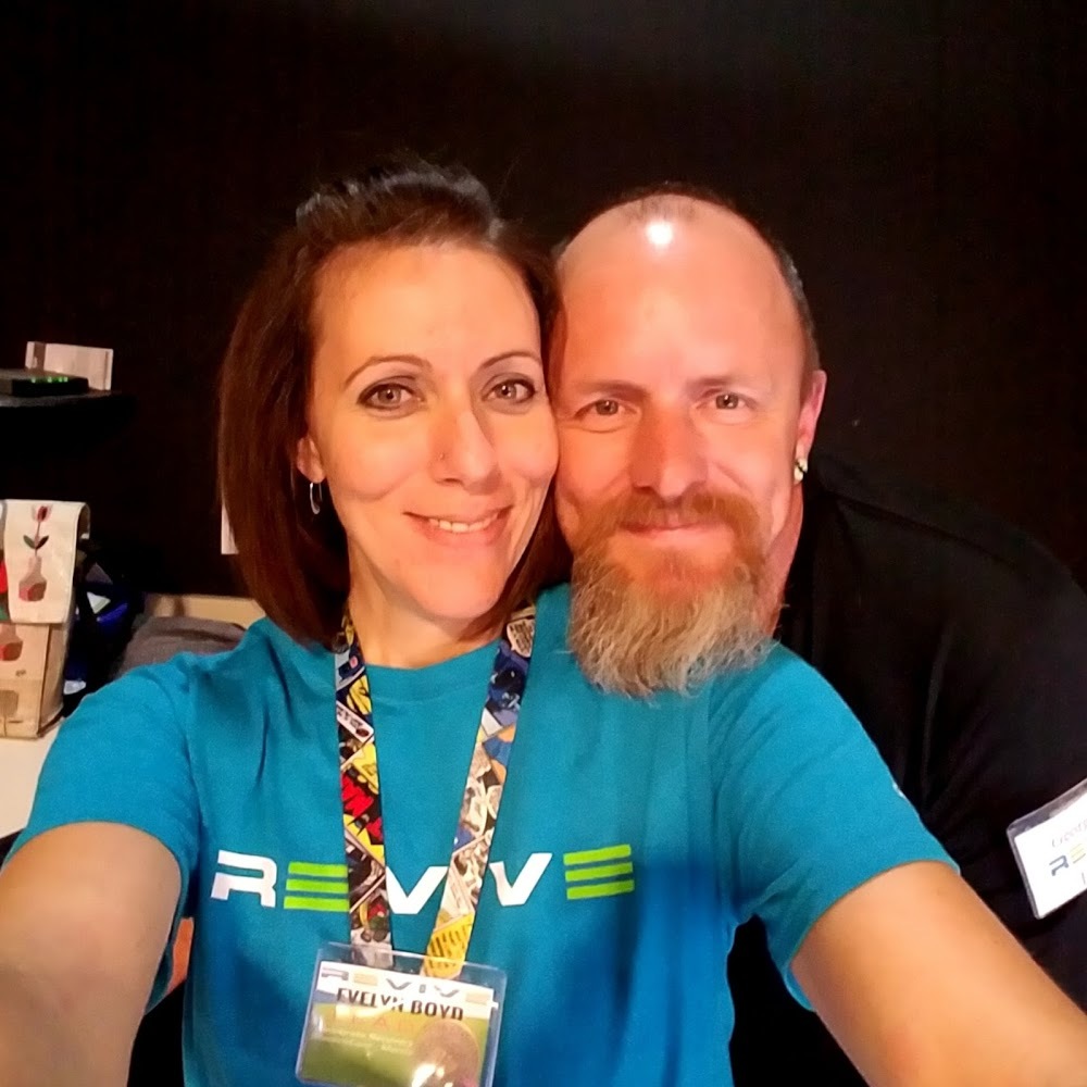 Meet your Posher, Evelyn